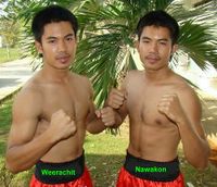 File:Kitee twins.jpg