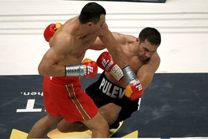 Klitschko-Pulev photo-by-joern-pollex bongarts-getty-images.jpg