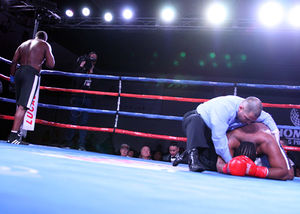 LaRon Mitchell vs. Derek Williams.JPG
