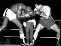 Laszlo Papp vs. Charley Cotton.jpg