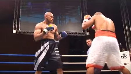 Laudelino Jose Barros vs. Edson Cesar Antonio (06).jpg