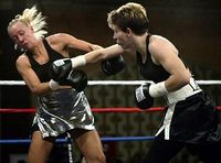 File:Layla McCarter vs. Donna Biggers.jpg