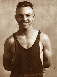 File:Leo Lomski.jpeg