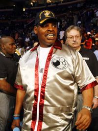 File:LeonSPINKS.jpg
