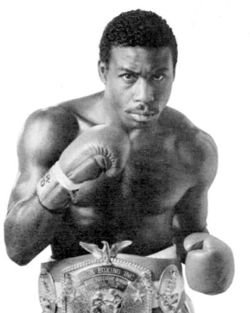 Lindell-Holmes.jpg