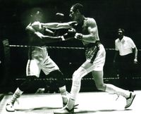 File:Lira right hand.jpg