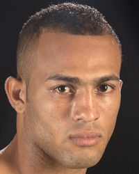 File:Livan Navarro.jpeg