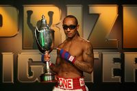 File:Llewellyn Davies Prizefighter.jpg