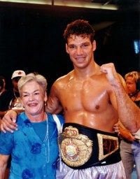 File:Lou Savarese.jpg