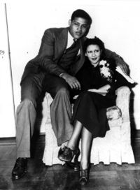 File:LouisJoeWife.jpeg