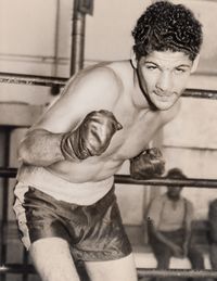 File:Louis Flyer.JPG