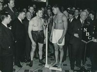 File:Louis vs. Simms weigh-in.jpg
