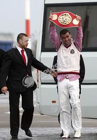 File:Lucian Bute.100.jpg
