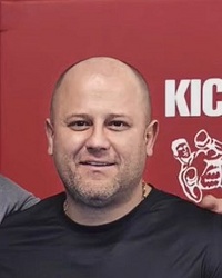 File:Lukas Body.jpg