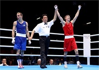 File:Luke Campbell beats Detelin Dalakliev.jpg