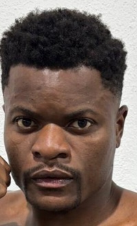 File:Magloire Manduakila.jpg