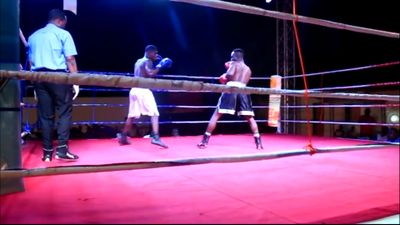 Manyo Plange vs. Billy Quaye 010.jpg