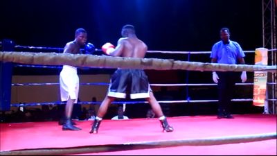 Manyo Plange vs. Billy Quaye 016.jpg