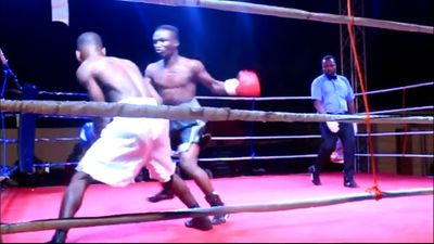 Manyo Plange vs. Billy Quaye 017.jpg