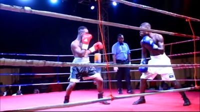 Manyo Plange vs. Billy Quaye 018.jpg
