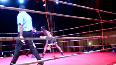 Manyo Plange vs. Billy Quaye 027.jpg