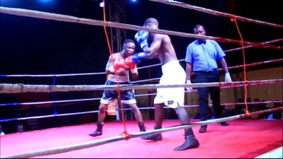 Manyo Plange vs. Billy Quaye 033.jpg