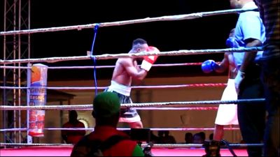 Manyo Plange vs. Billy Quaye 040.jpg