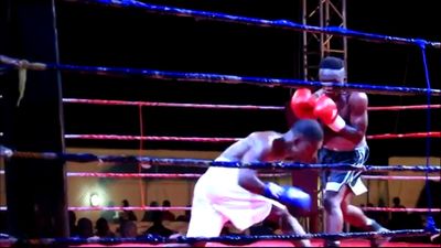 Manyo Plange vs. Billy Quaye 041.jpg