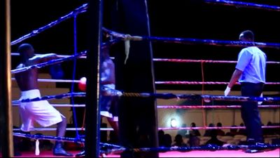 Manyo Plange vs. Billy Quaye 045.jpg