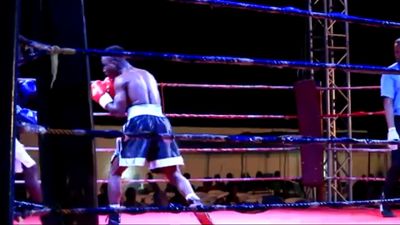 Manyo Plange vs. Billy Quaye 049.jpg