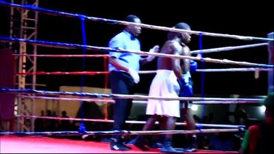 Manyo Plange vs. Billy Quaye 060.jpg