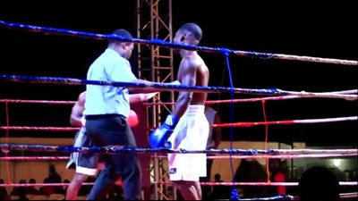 Manyo Plange vs. Billy Quaye 065.jpg
