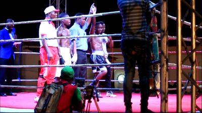 Manyo Plange vs. Billy Quaye 067.jpg