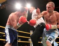 File:Martin Lindsay v Mickey Coveney.jpg