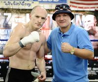 File:Matthew and Ricky Hatton before Alvarez fight.jpg