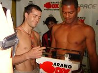 File:Matthysse vs Martínez.jpg