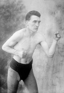 Max Henry-1919.JPEG