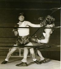 File:McLarnin-Cinque.JPG