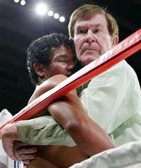 File:McTavish-ref-WBC-bout.jpg