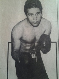 File:Mexico great Featherweight champion, Vicente Saldivar..jpg