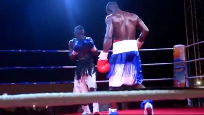Michael Pappoe vs. Moses Dodzi 001.jpg