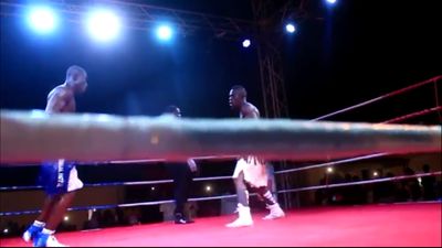 Michael Pappoe vs. Moses Dodzi 027.jpg