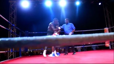 Michael Pappoe vs. Moses Dodzi 029.jpg