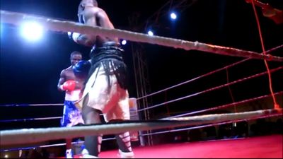Michael Pappoe vs. Moses Dodzi 031.jpg