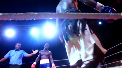 Michael Pappoe vs. Moses Dodzi 038.jpg