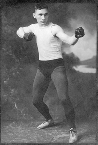 File:Mike Pete c.1917.jpeg