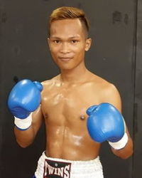 File:Mongkolchai Lookmuangkan.jpg
