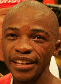 File:Moruti Mthalane1.JPG