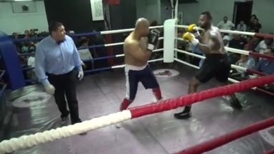 Mourad Omar vs. Ayman Farouk Abbas 019.jpg