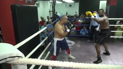 Mourad Omar vs. Ayman Farouk Abbas 021.jpg